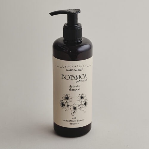 Šampon na vlasy Botanica 300 ml