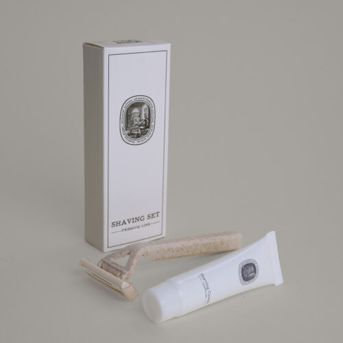 Premium line shaving set