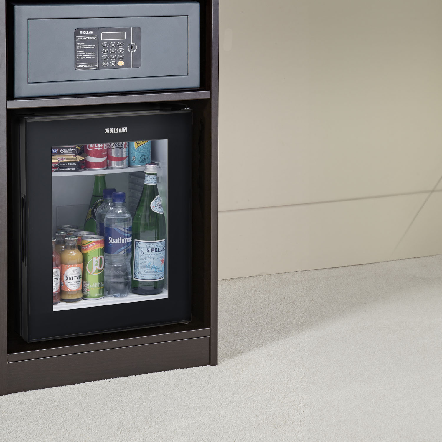 Minibar 35l Corby Eton prosklený